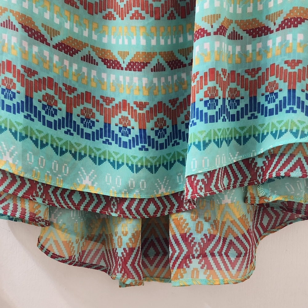 Colorful Geometric Pattern Tank Top - Picture 3 of 6